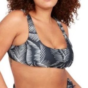 Volcom 16W Top Bikini Plus Stay or Leaf Scoop in Black for Every Body NWT